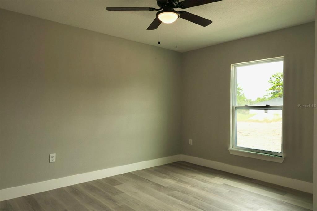 For Rent: $2,250 (3 beds, 2 baths, 1448 Square Feet)
