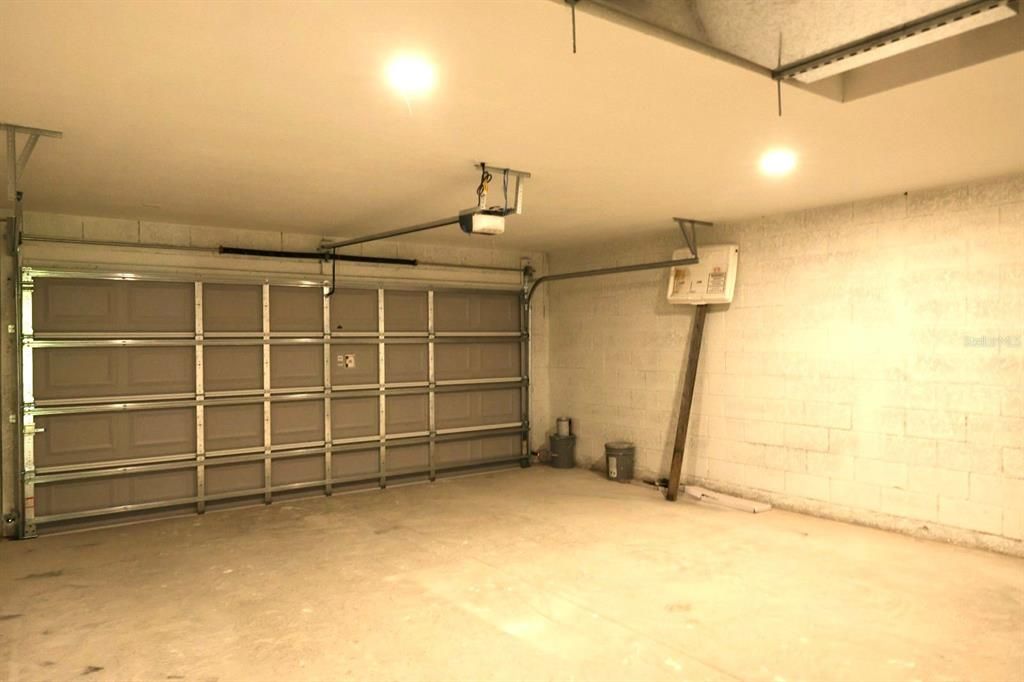 For Rent: $2,250 (3 beds, 2 baths, 1448 Square Feet)