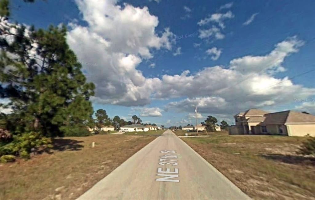 待售: $29,900 (0.23 acres)