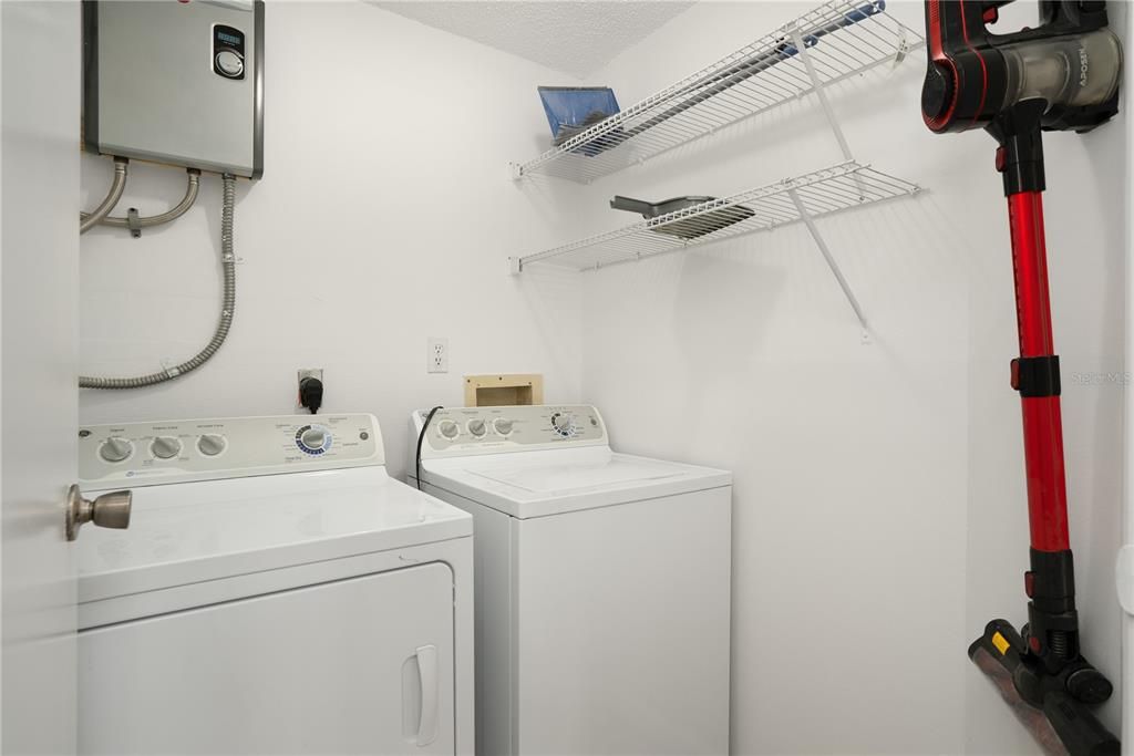 For Rent: $1,500 (2 beds, 2 baths, 960 Square Feet)