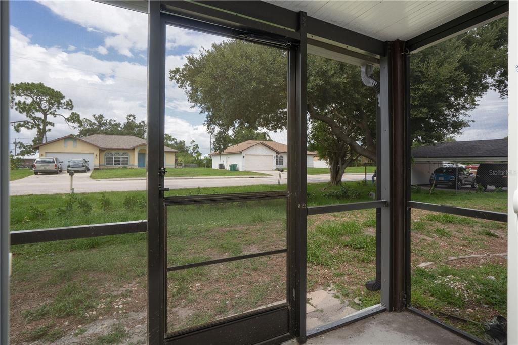 For Rent: $1,500 (2 beds, 2 baths, 960 Square Feet)