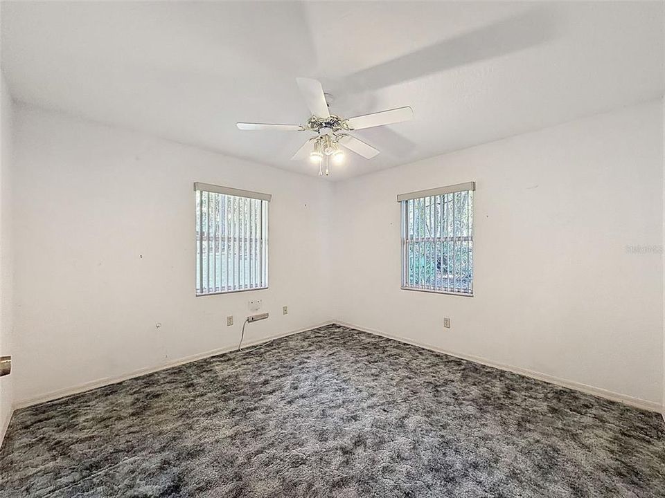 Activo con contrato: $279,900 (3 camas, 2 baños, 1512 Pies cuadrados)