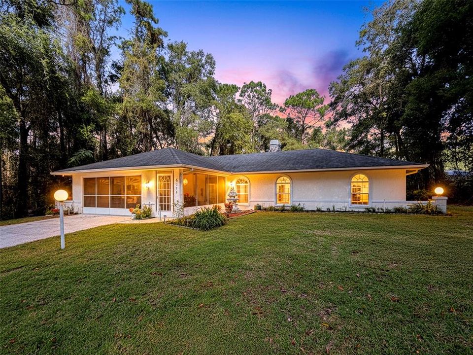 Activo con contrato: $279,900 (3 camas, 2 baños, 1512 Pies cuadrados)