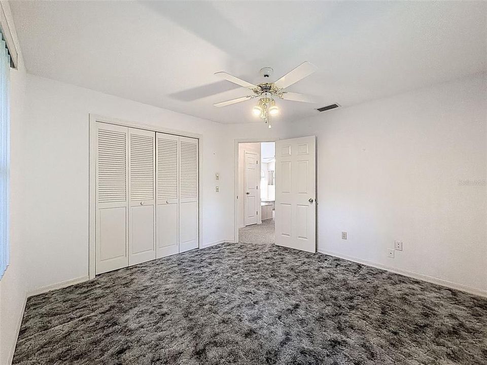 Activo con contrato: $279,900 (3 camas, 2 baños, 1512 Pies cuadrados)