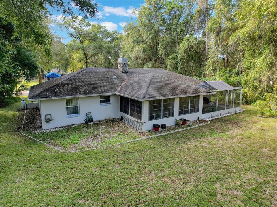 Activo con contrato: $279,900 (3 camas, 2 baños, 1512 Pies cuadrados)