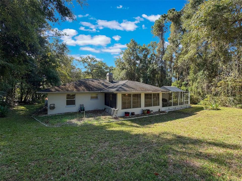 Activo con contrato: $279,900 (3 camas, 2 baños, 1512 Pies cuadrados)