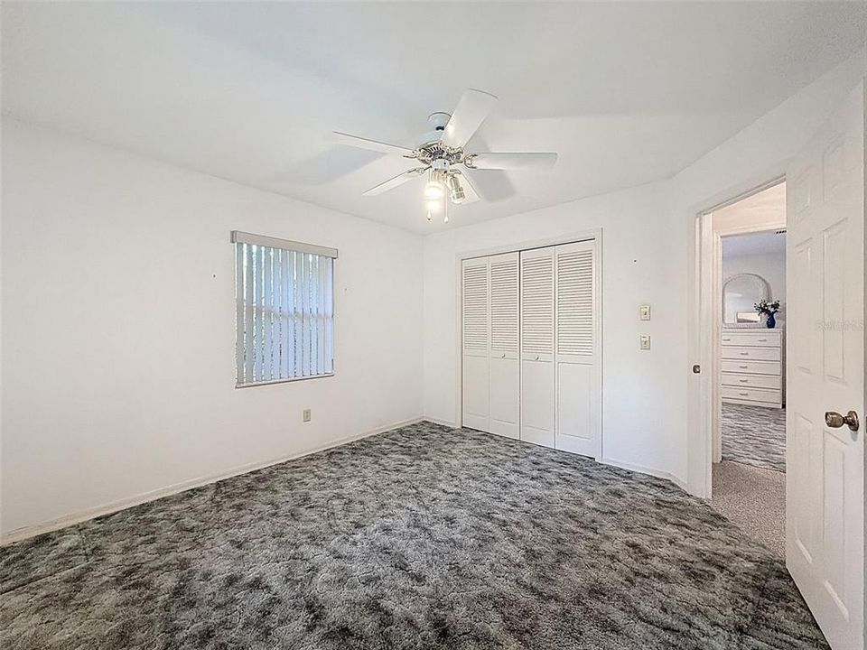 Activo con contrato: $279,900 (3 camas, 2 baños, 1512 Pies cuadrados)