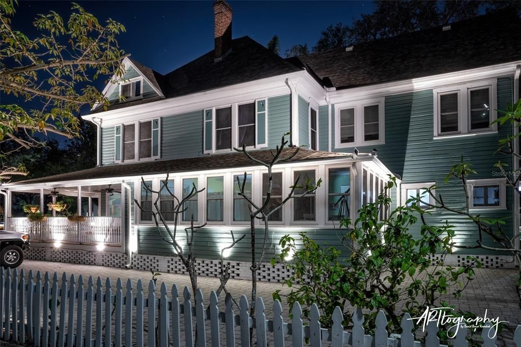 For Sale: $995,000 (0 beds, 0 baths, 4964 Square Feet)