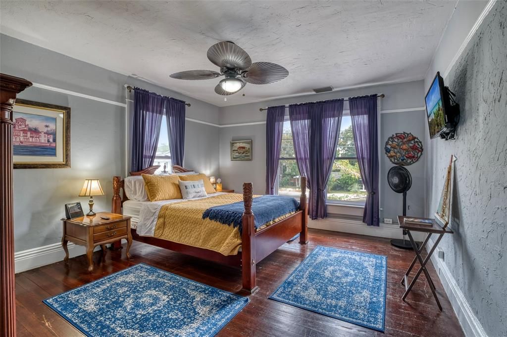 For Sale: $995,000 (0 beds, 0 baths, 4964 Square Feet)