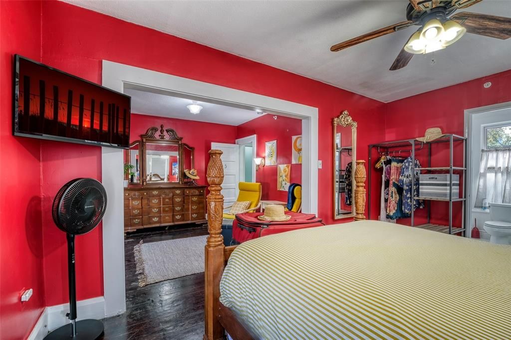 For Sale: $995,000 (0 beds, 0 baths, 4964 Square Feet)