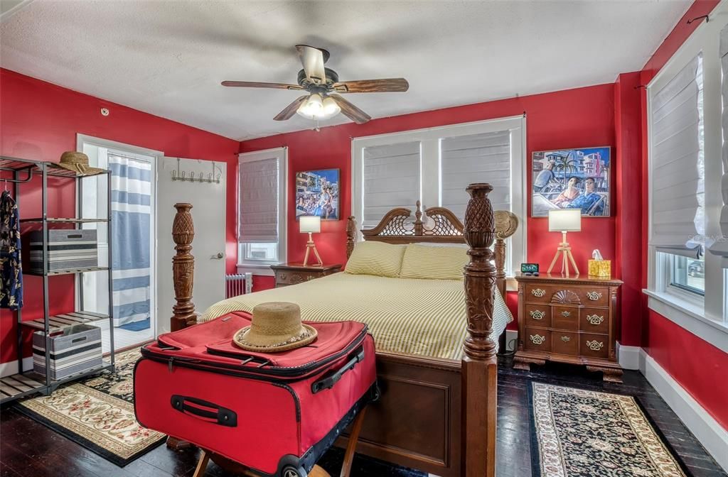 For Sale: $995,000 (0 beds, 0 baths, 4964 Square Feet)