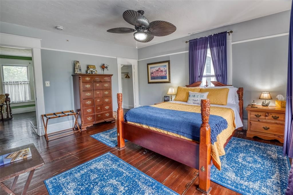 For Sale: $995,000 (0 beds, 0 baths, 4964 Square Feet)