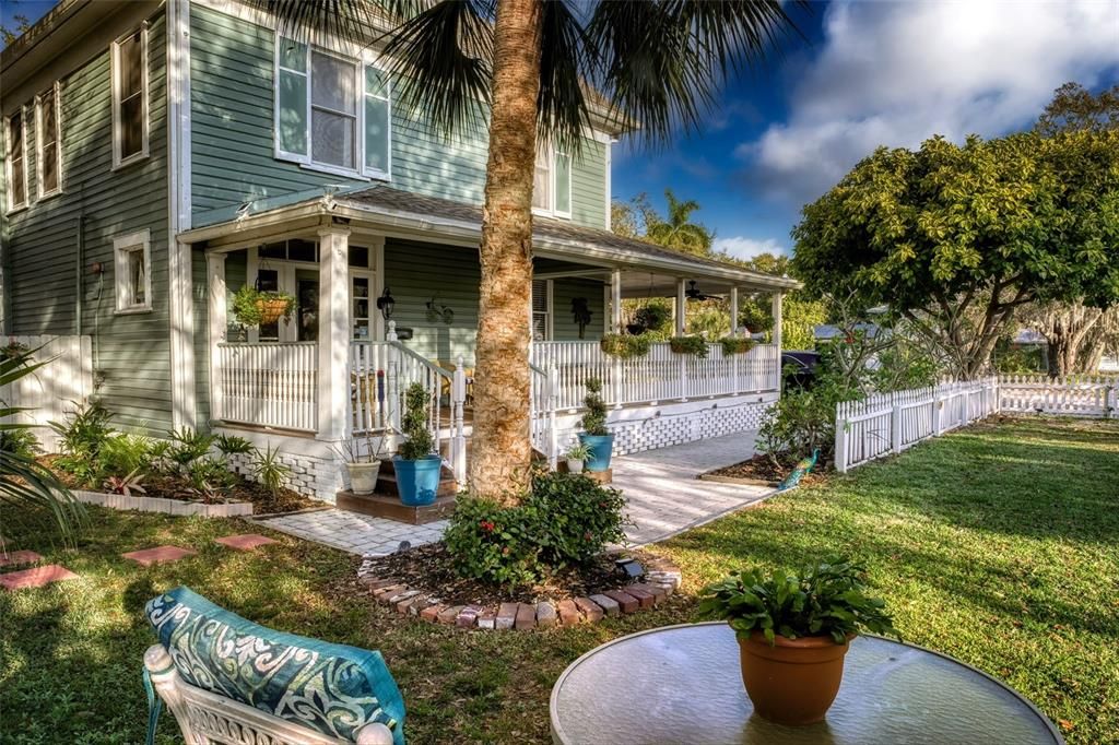 For Sale: $995,000 (0 beds, 0 baths, 4964 Square Feet)