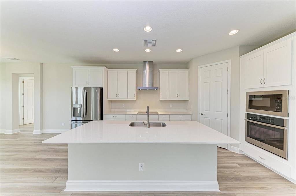 For Sale: $645,583 (5 beds, 3 baths, 3336 Square Feet)