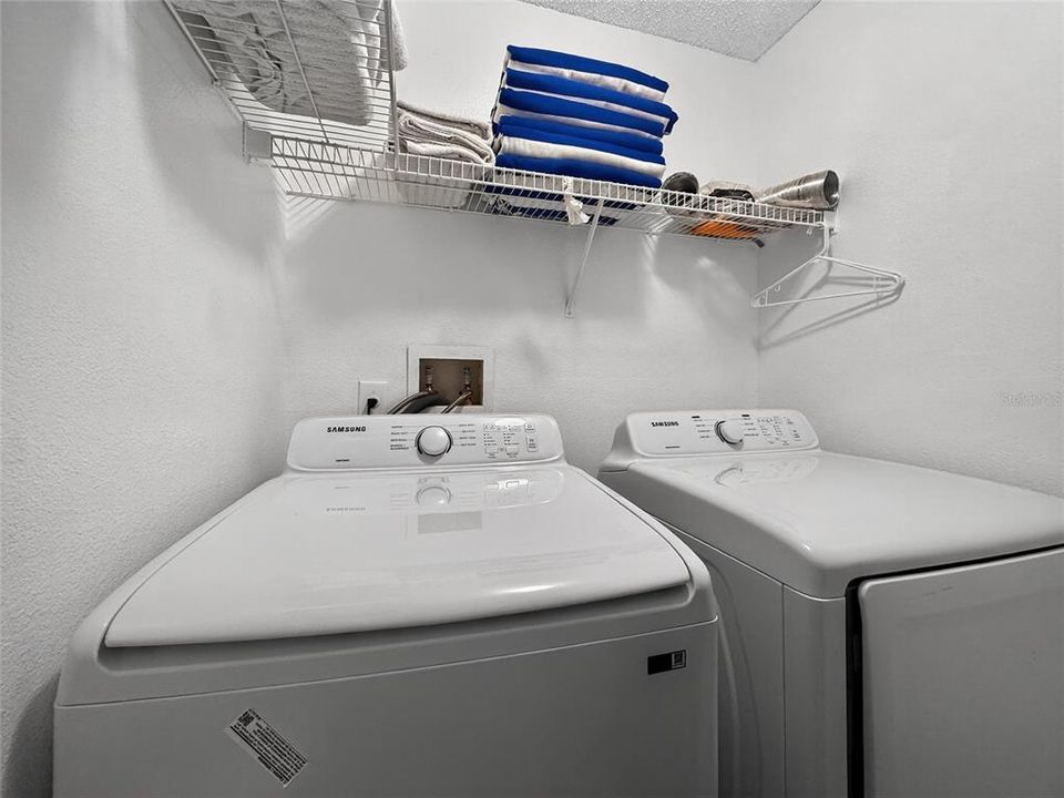 Activo con contrato: $499,000 (5 camas, 4 baños, 2136 Pies cuadrados)