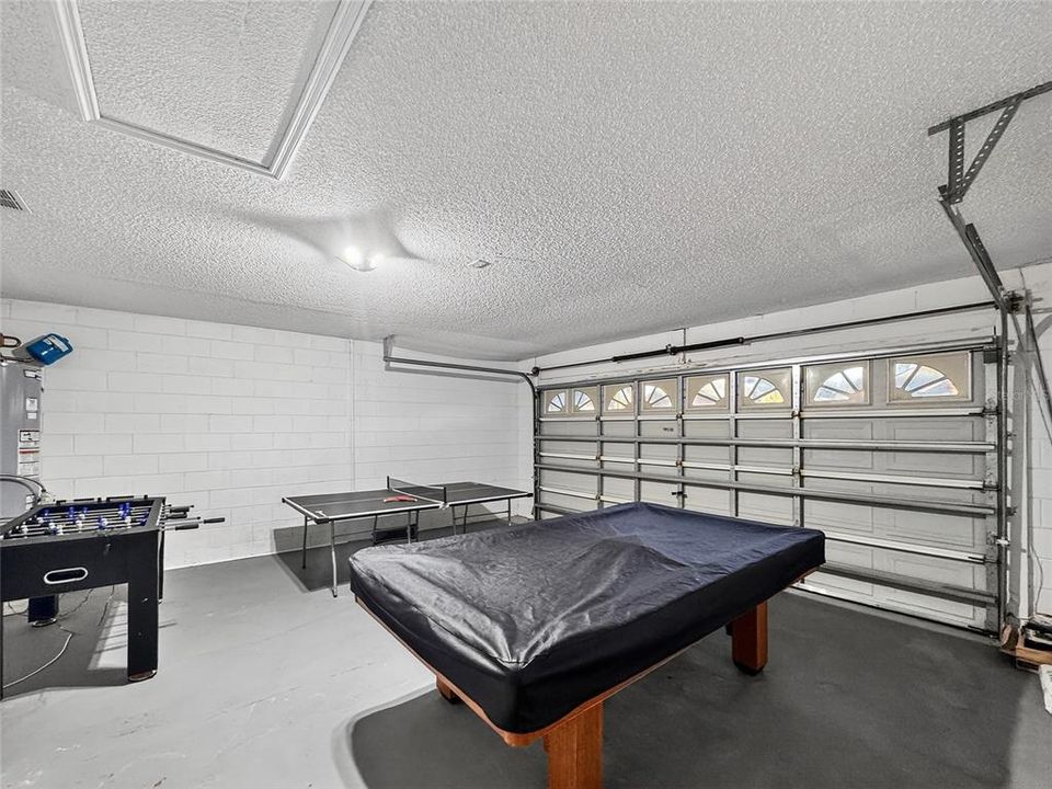 Activo con contrato: $499,000 (5 camas, 4 baños, 2136 Pies cuadrados)