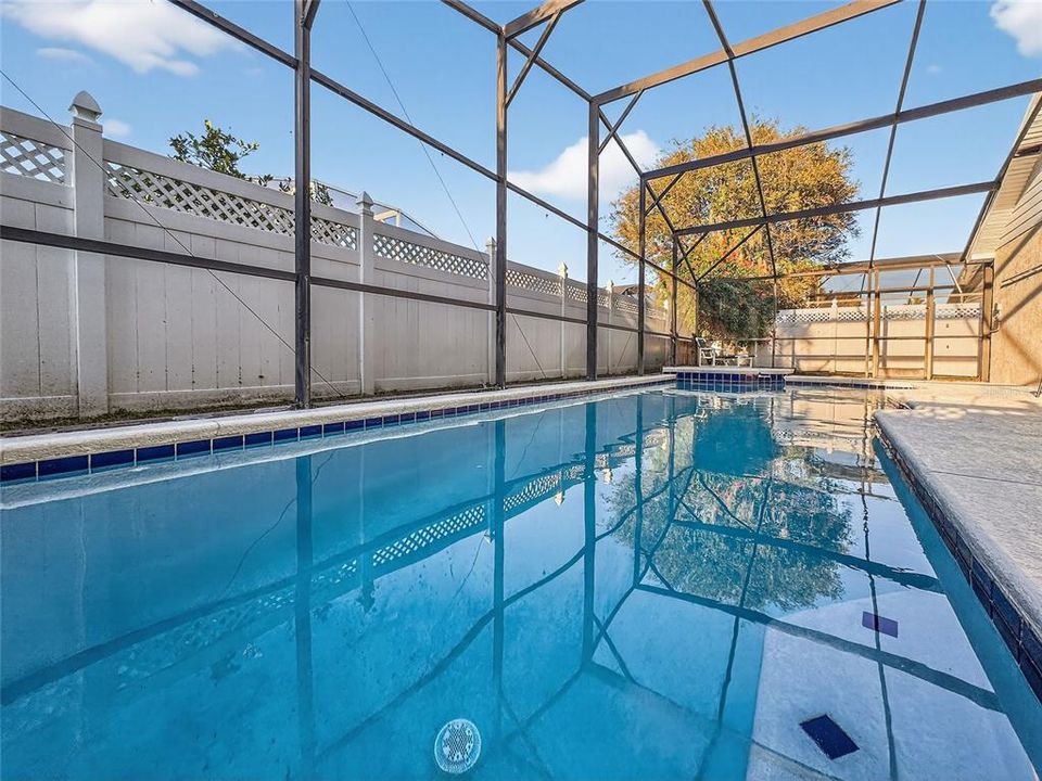 Activo con contrato: $499,000 (5 camas, 4 baños, 2136 Pies cuadrados)