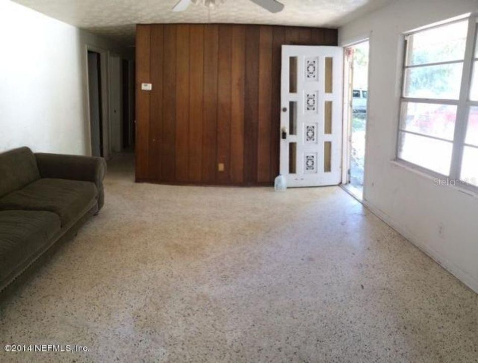 В аренду: $900 (3 спален, 2 ванн, 1548 Квадратных фут)