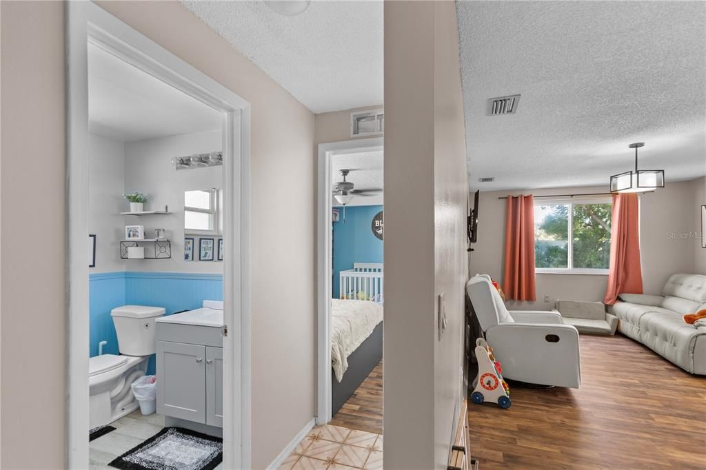 На продажу: $234,900 (2 спален, 2 ванн, 1219 Квадратных фут)