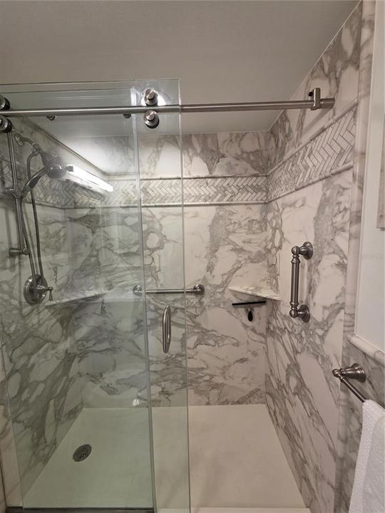 For Rent: $3,750 (2 beds, 2 baths, 835 Square Feet)