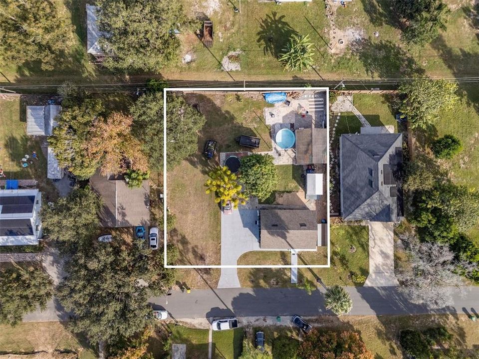 待售: $220,000 (3 贝兹, 1 浴室, 778 平方英尺)