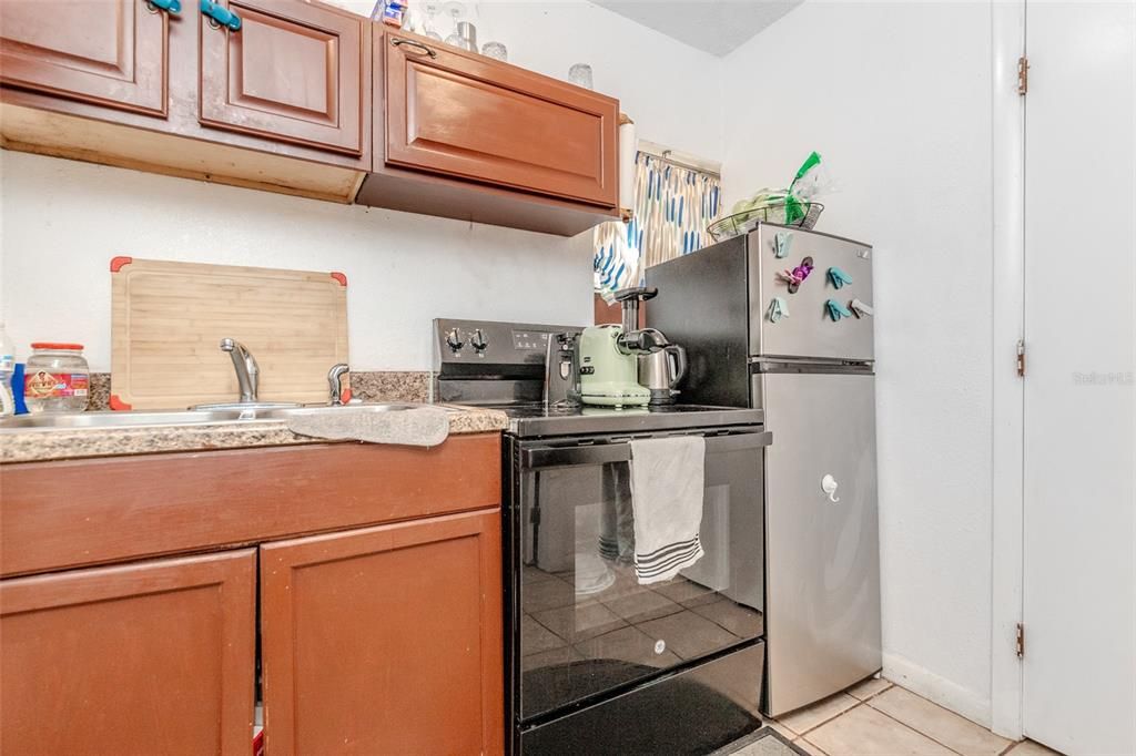 For Sale: $349,000 (4 beds, 3 baths, 1630 Square Feet)