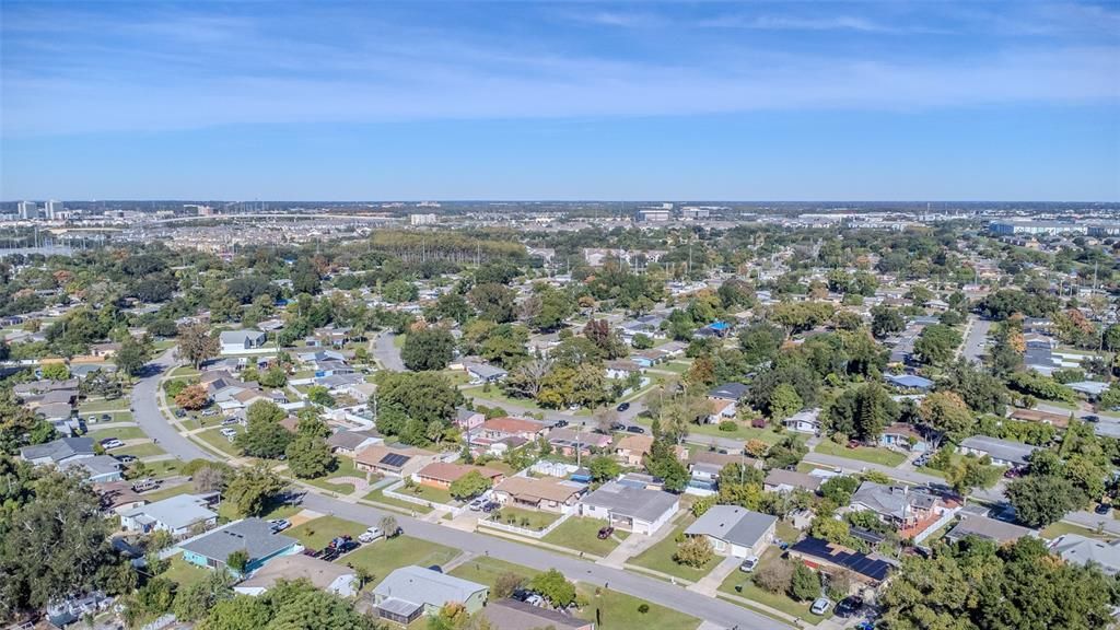 For Sale: $349,000 (4 beds, 3 baths, 1630 Square Feet)