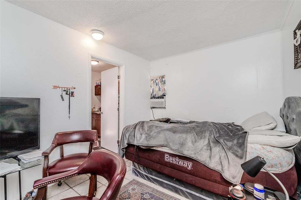 For Sale: $349,000 (4 beds, 3 baths, 1630 Square Feet)