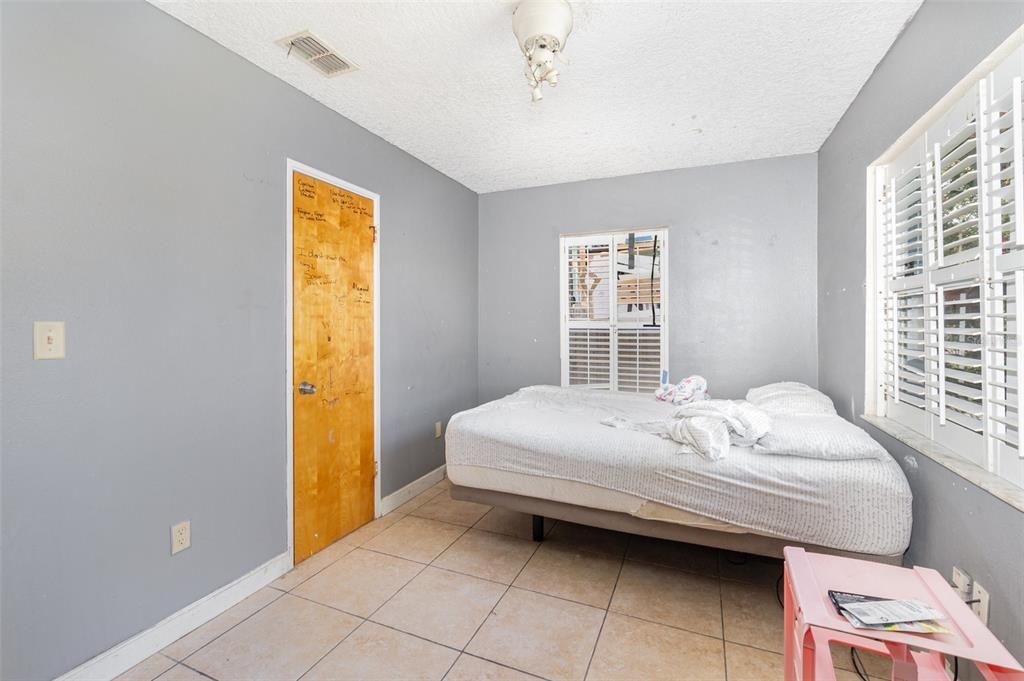 待售: $204,990 (4 贝兹, 2 浴室, 1796 平方英尺)