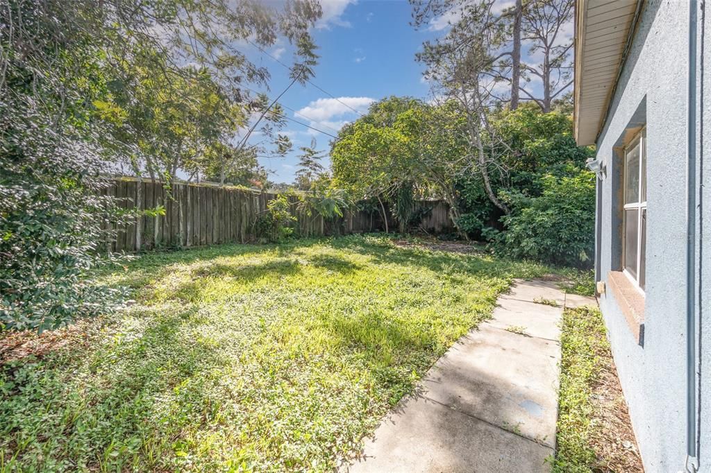 待售: $204,990 (4 贝兹, 2 浴室, 1796 平方英尺)