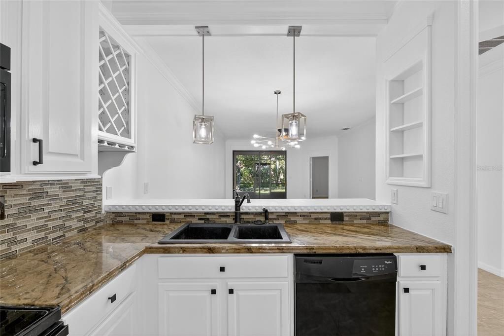 En Venta: $269,000 (2 camas, 2 baños, 1461 Pies cuadrados)