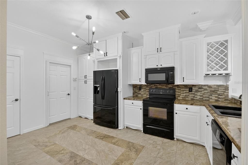 En Venta: $269,000 (2 camas, 2 baños, 1461 Pies cuadrados)