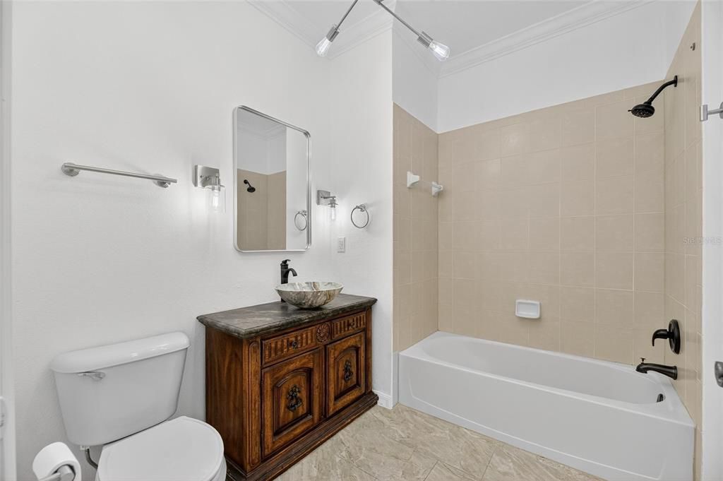 En Venta: $269,000 (2 camas, 2 baños, 1461 Pies cuadrados)