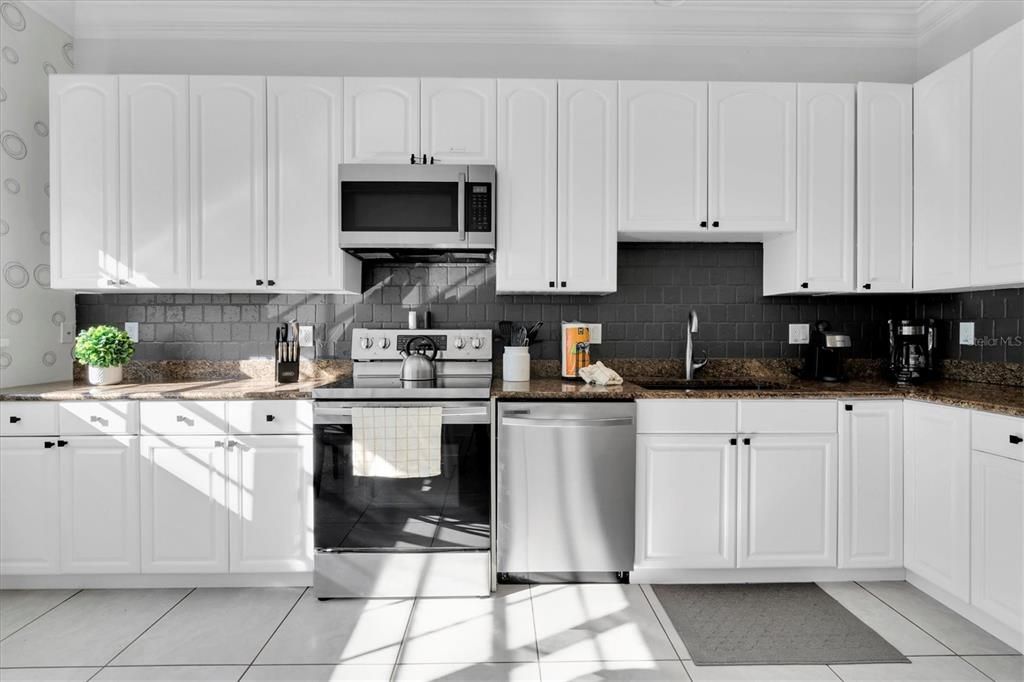 For Sale: $1,600,000 (4 beds, 4 baths, 3088 Square Feet)