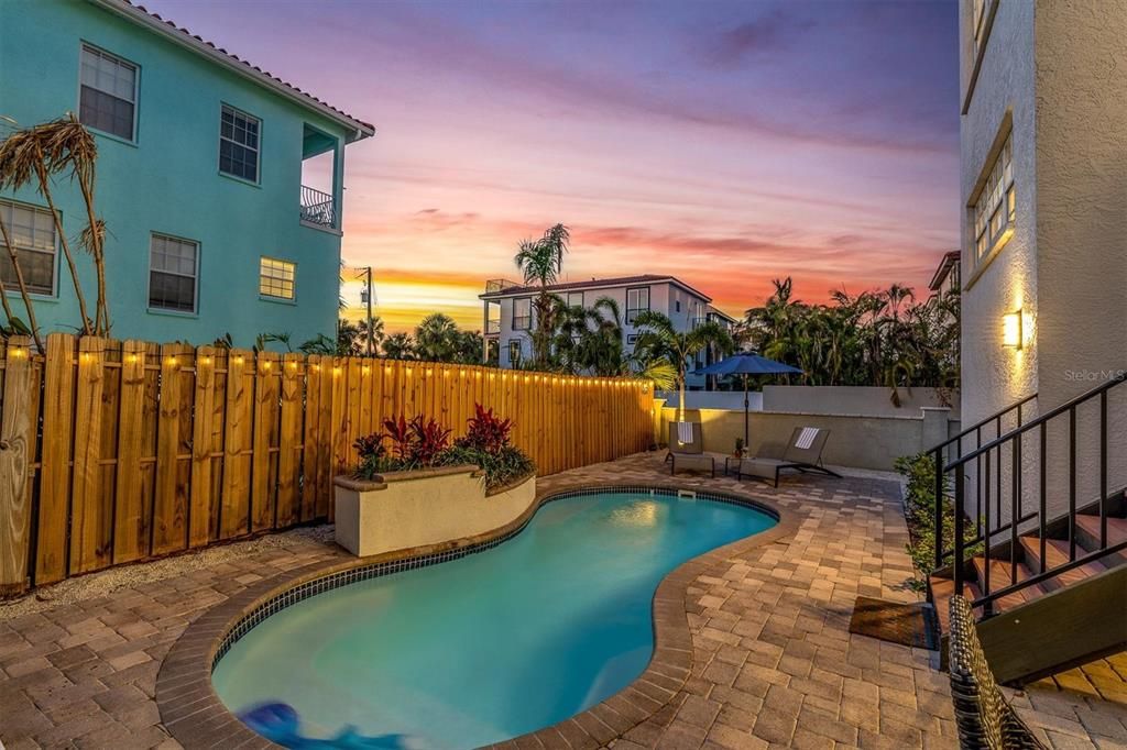 For Sale: $1,600,000 (4 beds, 4 baths, 3088 Square Feet)