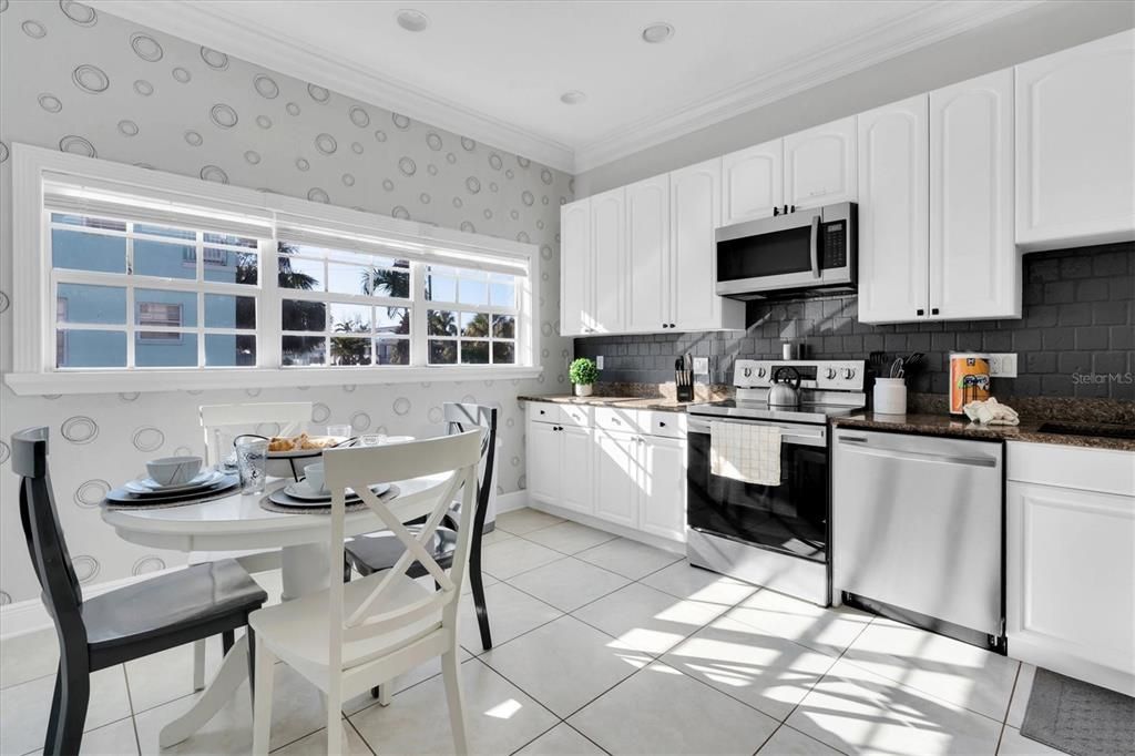 For Sale: $1,600,000 (4 beds, 4 baths, 3088 Square Feet)