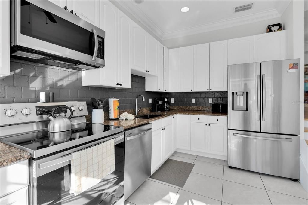 For Sale: $1,600,000 (4 beds, 4 baths, 3088 Square Feet)