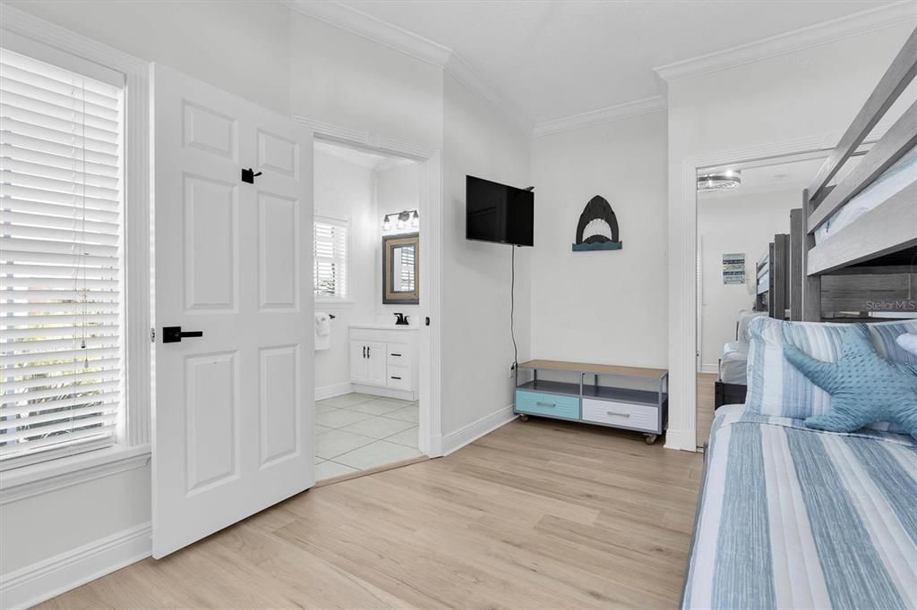 For Sale: $1,600,000 (4 beds, 4 baths, 3088 Square Feet)