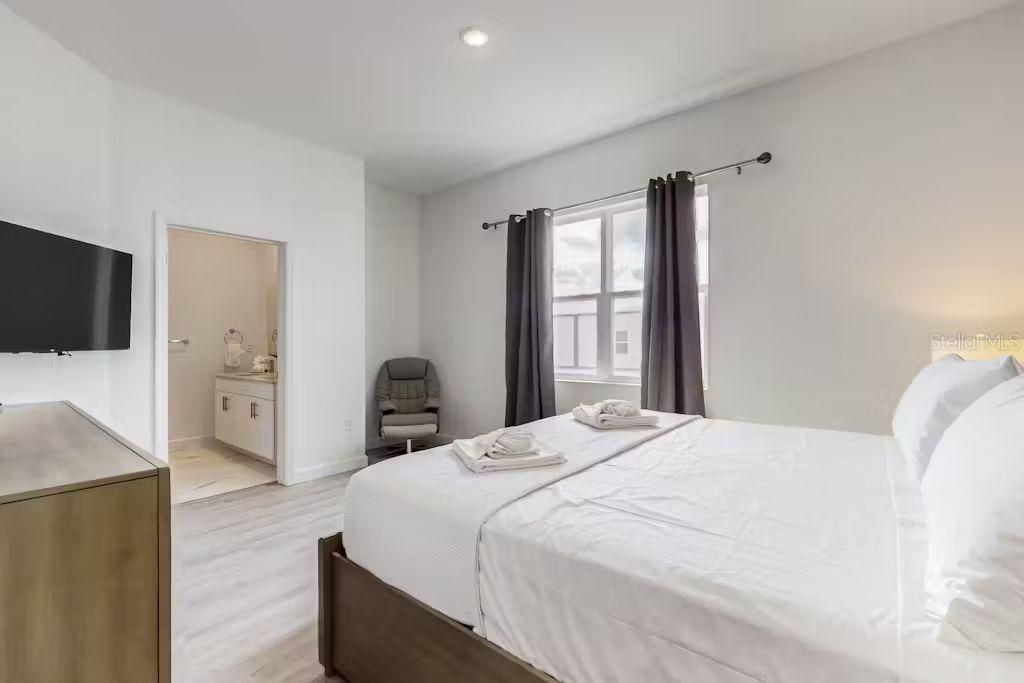 En Renta: $2,800 (4 camas, 4 baños, 2020 Pies cuadrados)