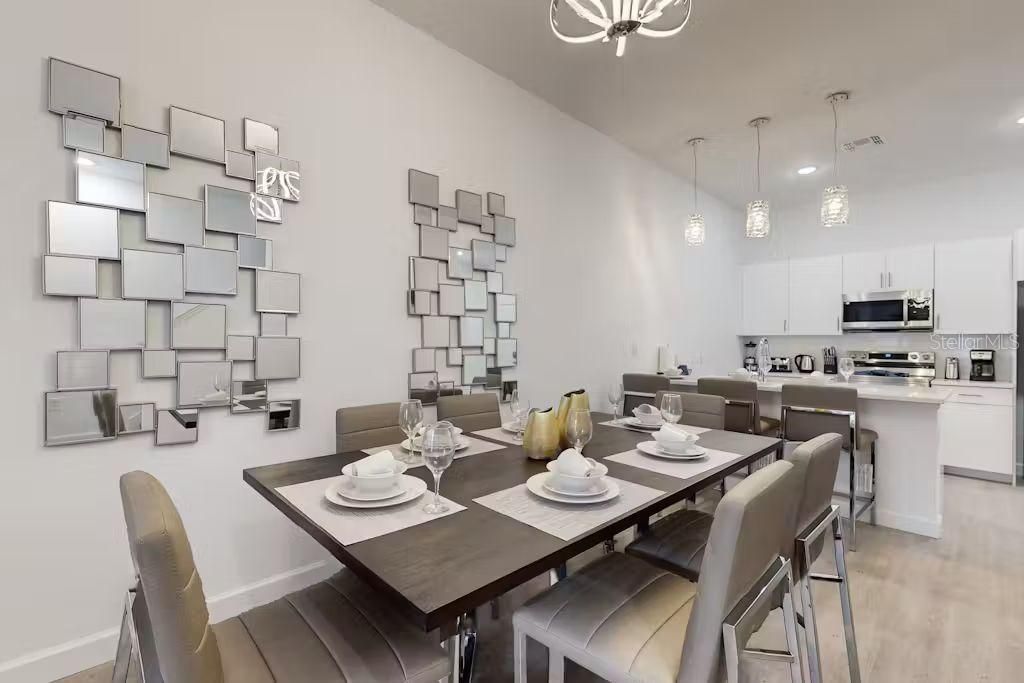 En Renta: $2,800 (4 camas, 4 baños, 2020 Pies cuadrados)