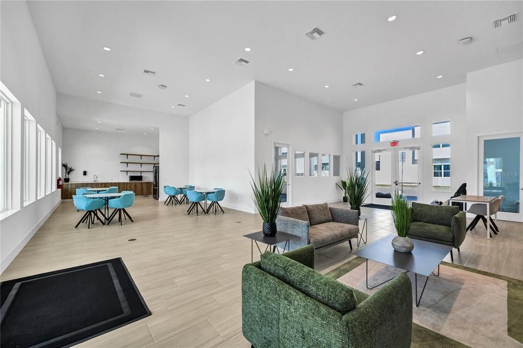 En Renta: $2,800 (4 camas, 4 baños, 2020 Pies cuadrados)