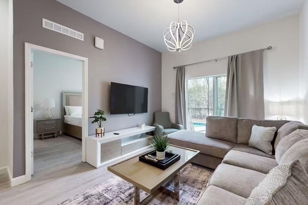 En Renta: $2,800 (4 camas, 4 baños, 2020 Pies cuadrados)