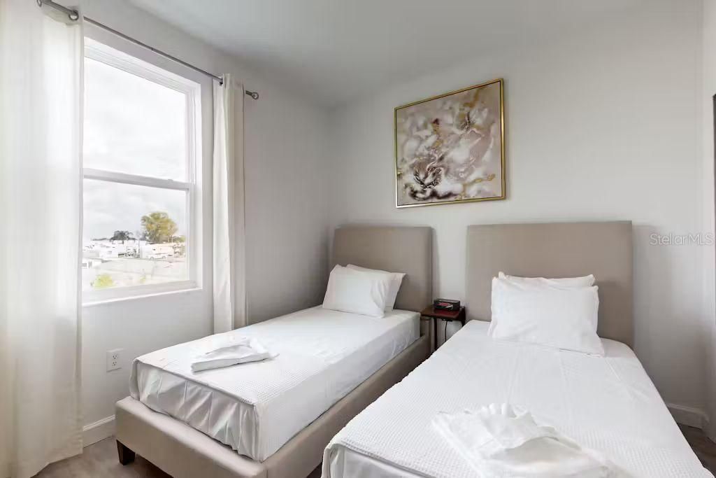 En Renta: $2,800 (4 camas, 4 baños, 2020 Pies cuadrados)