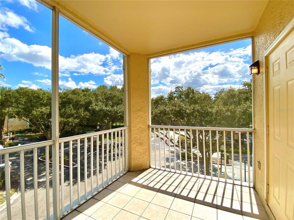 For Rent: $1,695 (2 beds, 2 baths, 1111 Square Feet)