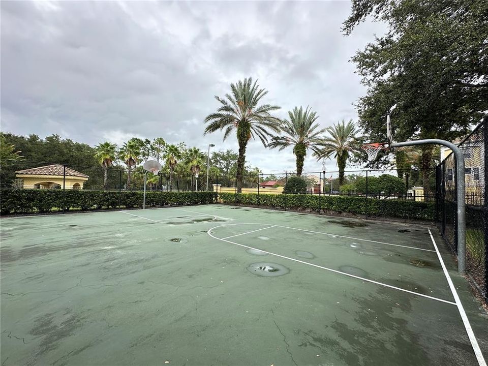 For Rent: $1,695 (2 beds, 2 baths, 1111 Square Feet)