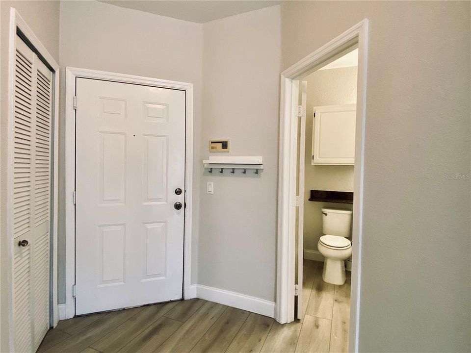 For Rent: $1,695 (2 beds, 2 baths, 1111 Square Feet)