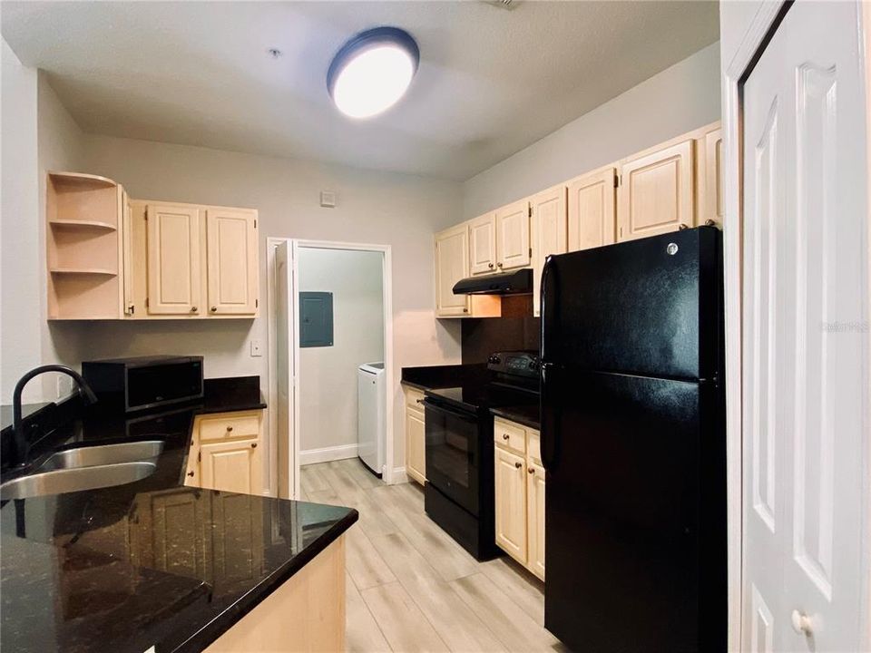 For Rent: $1,695 (2 beds, 2 baths, 1111 Square Feet)