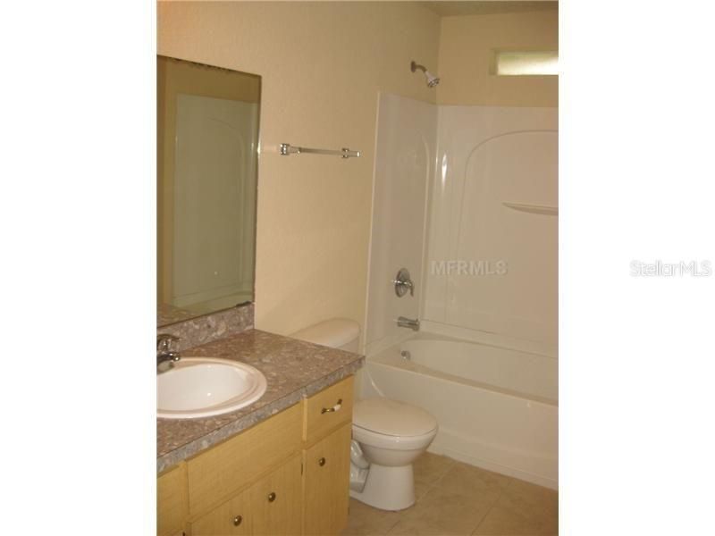 For Rent: $1,800 (3 beds, 2 baths, 1178 Square Feet)