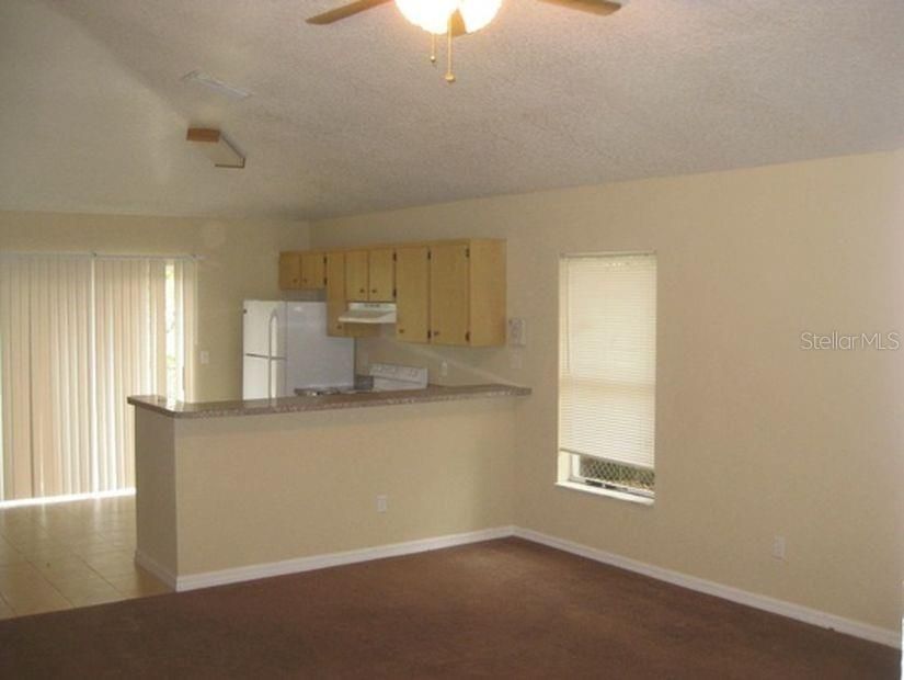 For Rent: $1,800 (3 beds, 2 baths, 1178 Square Feet)