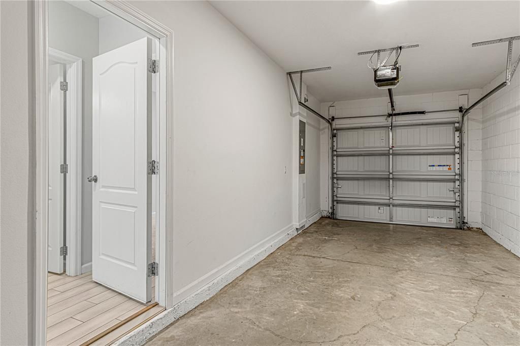 En Renta: $2,395 (4 camas, 3 baños, 1762 Pies cuadrados)